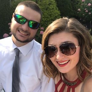 Meet your Posher, Hunter